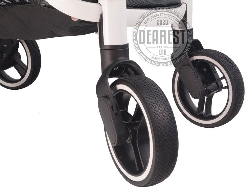 Передние колеса коляски Yoya Dearest 818 Pro Black вращаются на 360 градусов